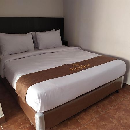 Grand Dian Hotel Guci Tegal  Exteriör bild