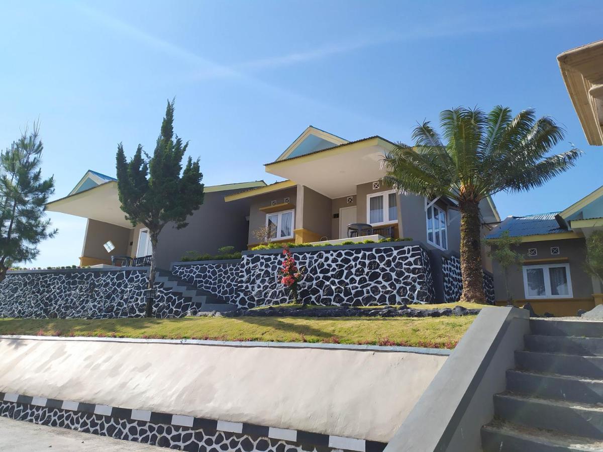 Grand Dian Hotel Guci Tegal  Exteriör bild