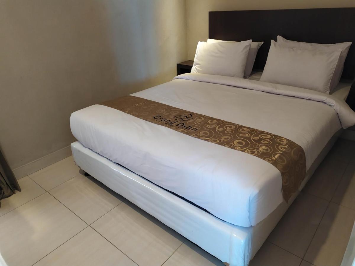 Grand Dian Hotel Guci Tegal  Exteriör bild