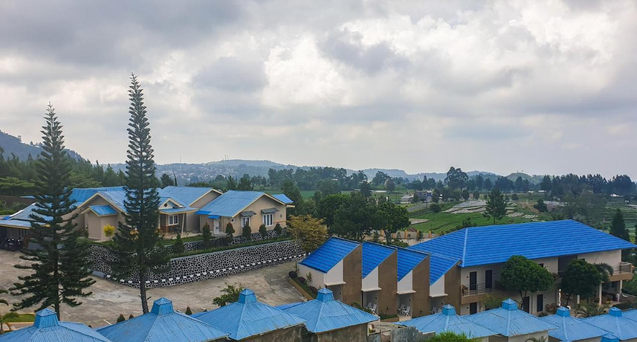 Grand Dian Hotel Guci Tegal  Exteriör bild