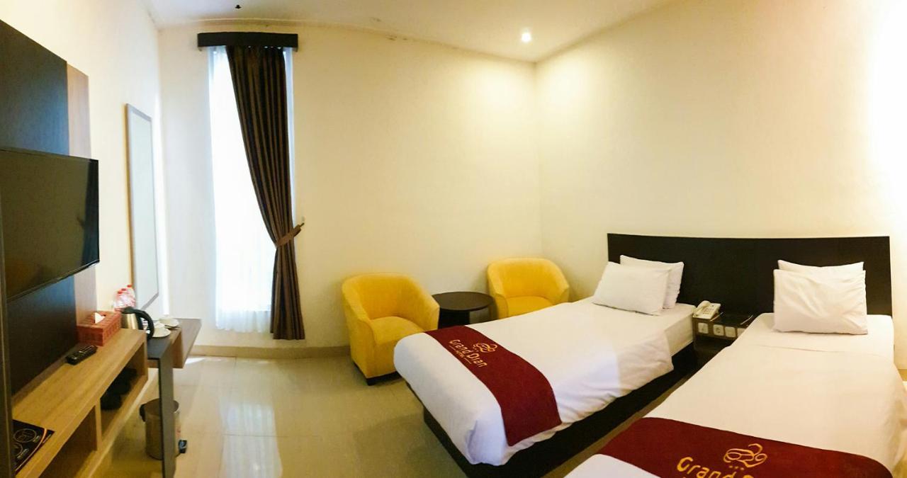 Grand Dian Hotel Guci Tegal  Exteriör bild
