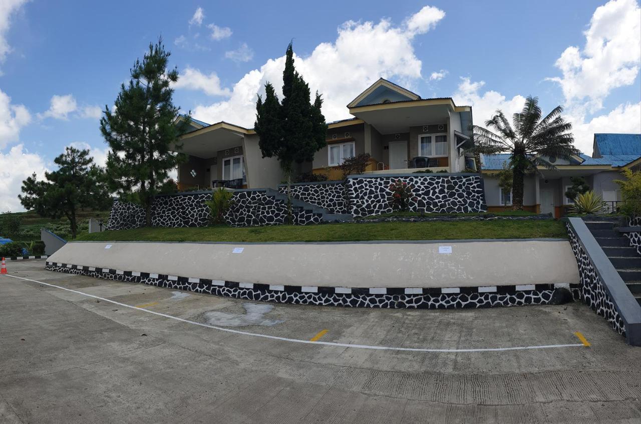 Grand Dian Hotel Guci Tegal  Exteriör bild