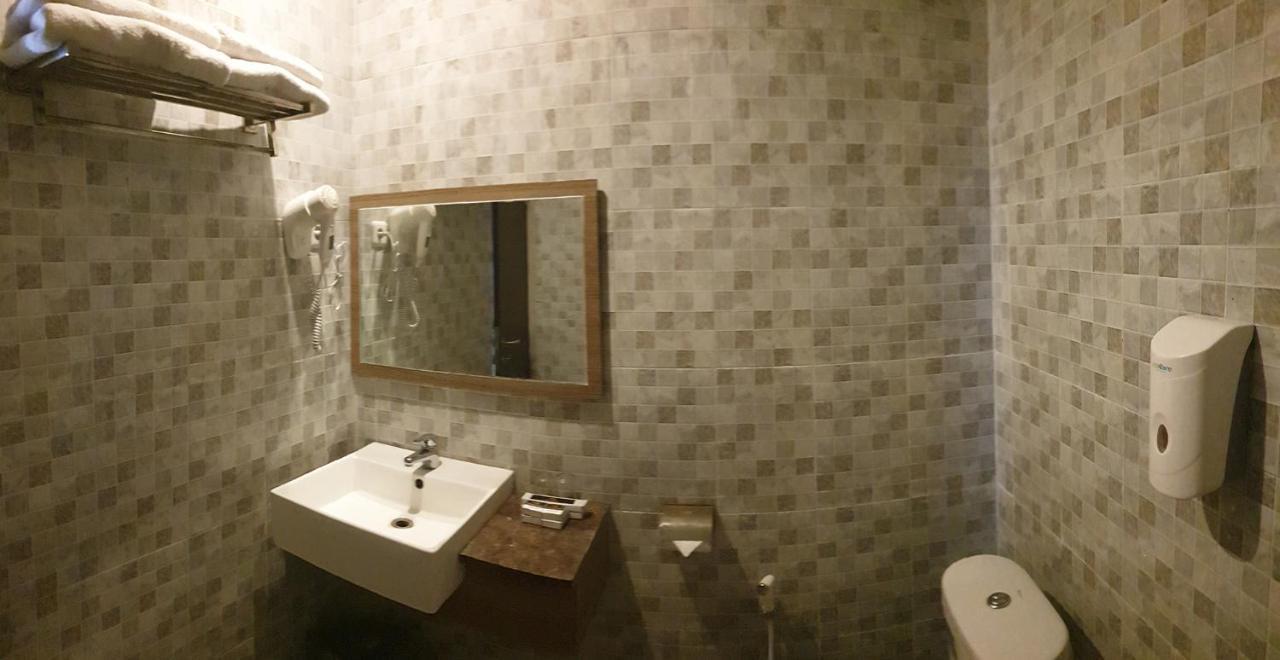 Grand Dian Hotel Guci Tegal  Exteriör bild